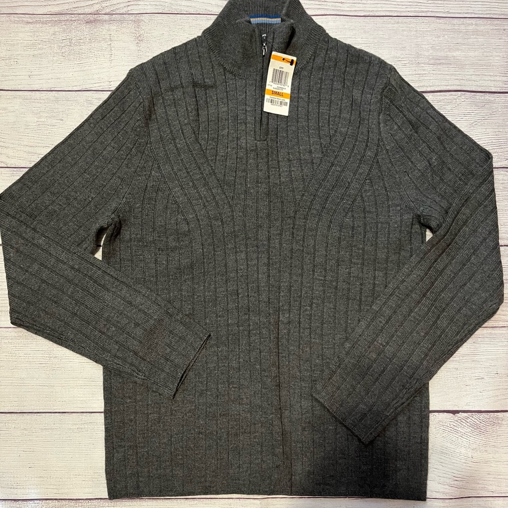 NWT Material London Men’s Pullover size S